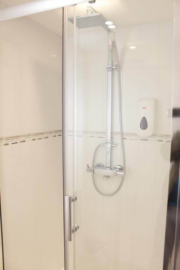 Flexistay Leicester Gable Aparthotel Bagian luar foto